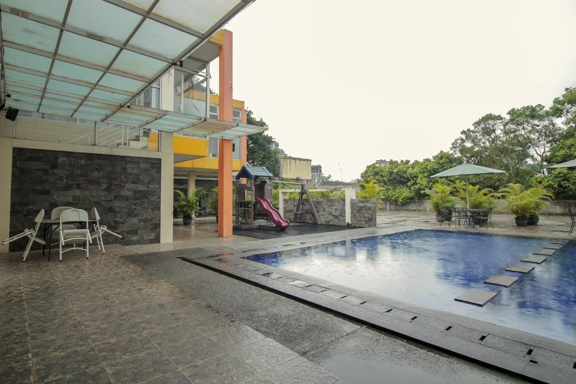 Collection O 295 Grha Ciumbuleuit Guest House Bandung Exterior foto